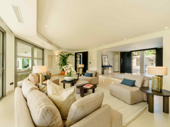 For sale 🏡✨ Luxury Turnkey Villa in La Cerquilla, Marbella 🌴💎
