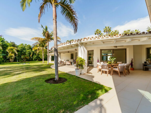 For sale 🏡✨ Luxury Turnkey Villa in La Cerquilla, Marbella 🌴💎