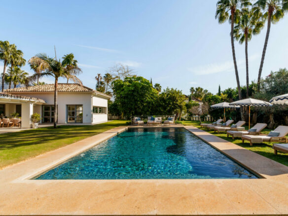For sale 🏡✨ Luxury Turnkey Villa in La Cerquilla, Marbella 🌴💎