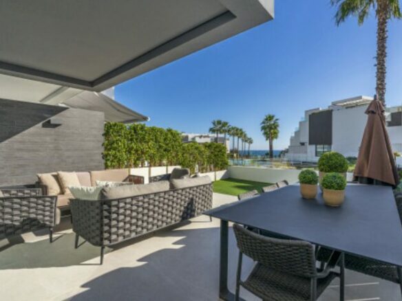 🌊FRONTLINE BEACH LUXURY TOWNHOUSE – TURNKEY-GATED – ESTEPONA 🏝️
