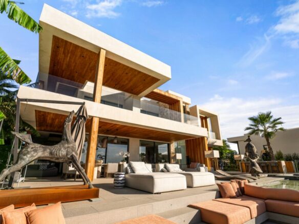 🔥 SOLD 🏡 Stunning Brand-New Contemporary Villa with Breathtaking 🌊 Sea, ⛳ Golf & 🏊‍♂️ Infinity Pool Views in Los Flamingos Golf Resort 🔥