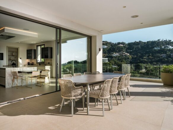 For sale 💰 Modern Villa  with Panoramic Views in La Zagaleta, Benahavis 🌟