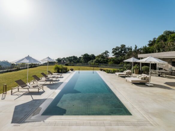 For sale 💰 Modern Villa  with Panoramic Views in La Zagaleta, Benahavis 🌟