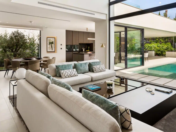 🏡 NUEVA ANDALUCÍA, MARBELLA 🌴☀️  💎 Modern 5B Villa for Sale & Rent 💎