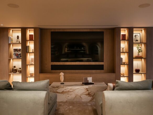 🔥 For Sale | 🌴 Turnkey 6-Bedroom Quality Mansion with Beach Club in Nueva Andalucía, Marbella 🏡🌟