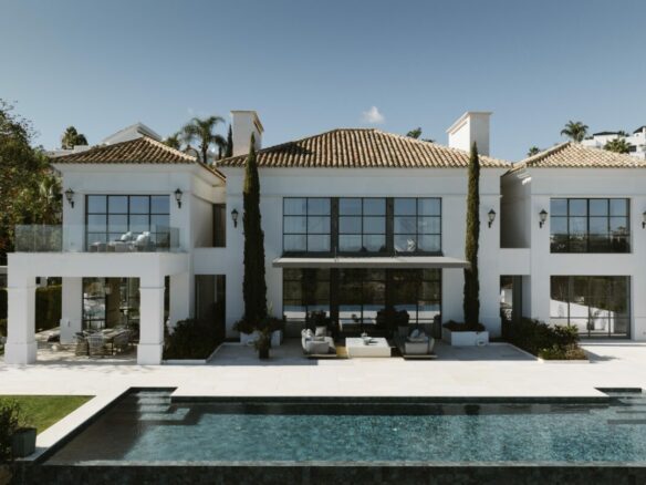 For sale – Modern 6B villa – Sea Views – Gated – Los Flamingos 🌊✨