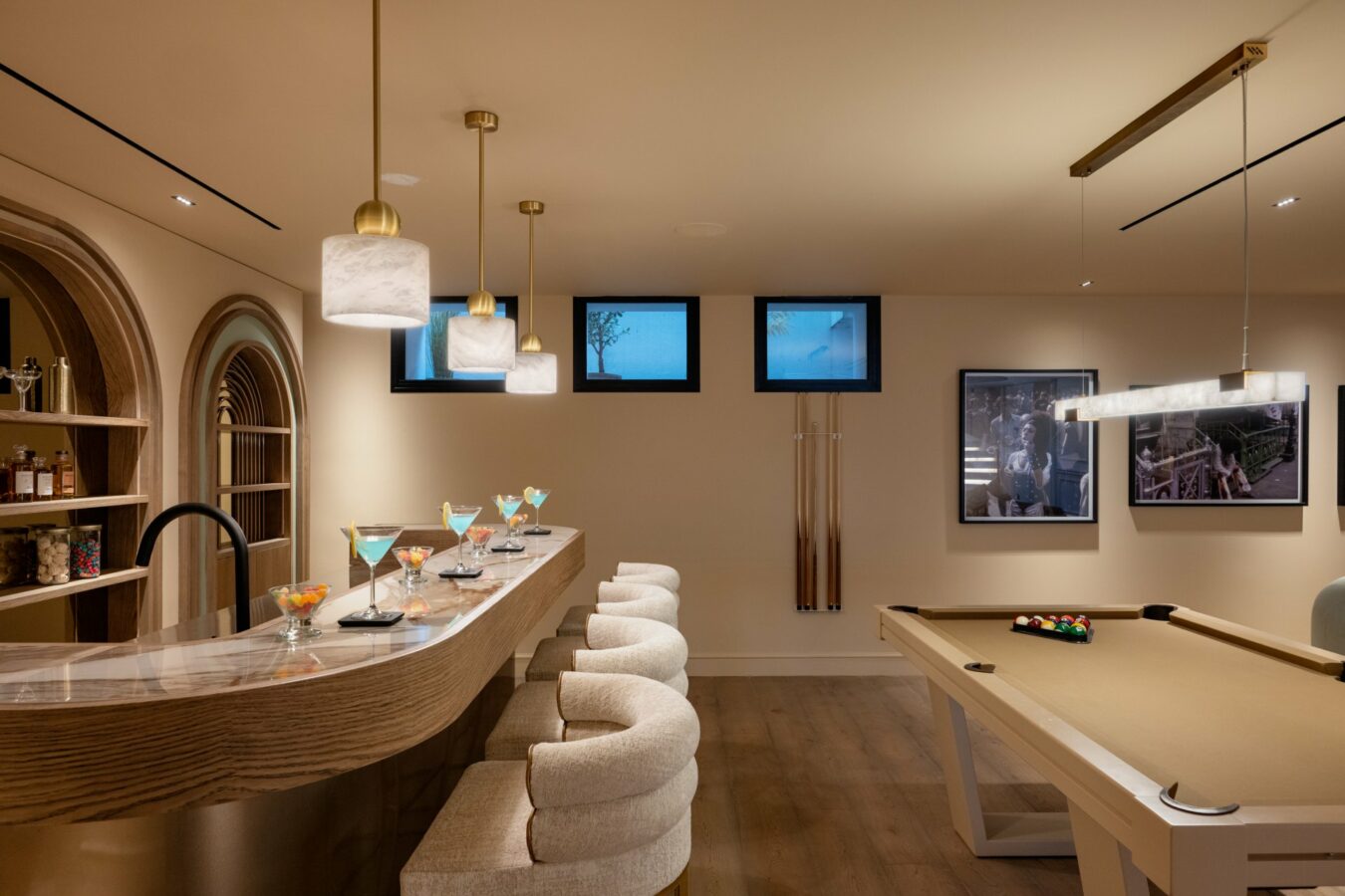 🔥 For Sale | 🌴 Turnkey 6-Bedroom Quality Mansion with Beach Club in Nueva Andalucía, Marbella 🏡🌟