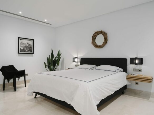 For sale – Modern 6B villa – Sea Views – Gated – Los Flamingos 🌊✨