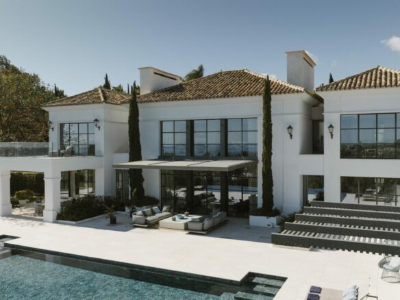 For sale – Modern 6B villa – Sea Views – Gated – Los Flamingos 🌊✨