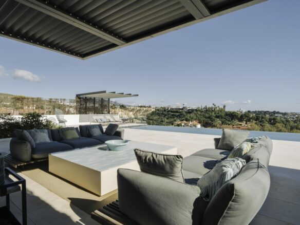 For sale – Modern 6B villa – Sea Views – Gated – Los Flamingos 🌊✨