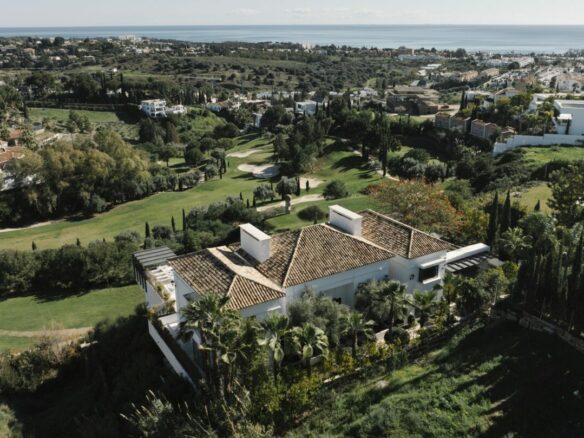 For sale – Modern 6B villa – Sea Views – Gated – Los Flamingos 🌊✨