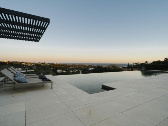 For sale – Modern 6B villa – Sea Views – Gated – Los Flamingos 🌊✨