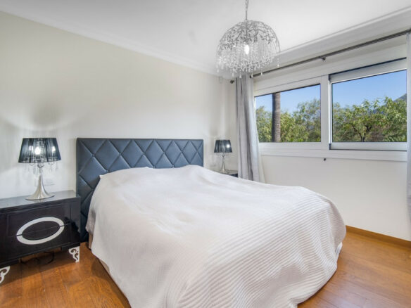 For Sale: Modern 6B Villa in gated Community 🏡✨ – Marbella – Golden Mile 