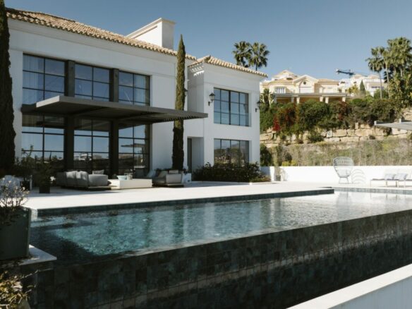 For sale – Modern 6B villa – Sea Views – Gated – Los Flamingos 🌊✨
