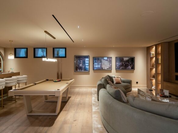 🔥 For Sale | 🌴 Turnkey 6-Bedroom Quality Mansion with Beach Club in Nueva Andalucía, Marbella 🏡🌟