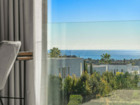 SOLD – Benahavís – Modern 4B Villa 🏔️✨ Gated – Seaviews