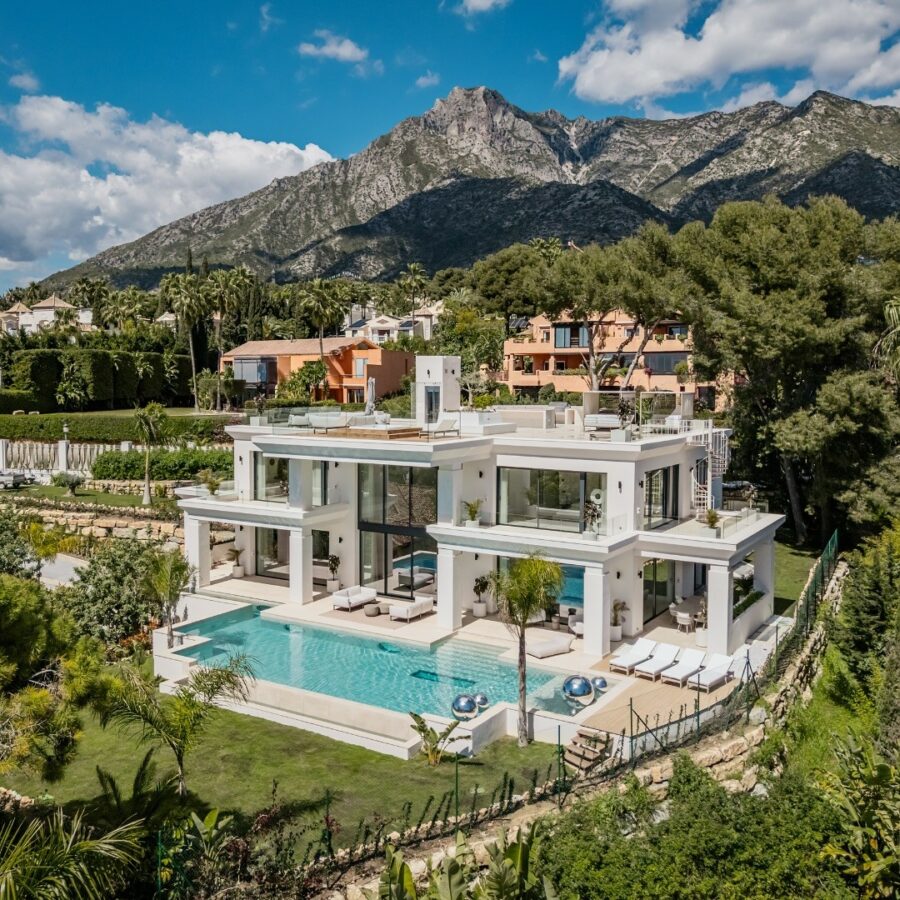 488851474_635639266112939_8095452884855541788_n For sale – Sierra Blanca – 7B Modern Villa – Sea Views – Ready ๐ก๐
