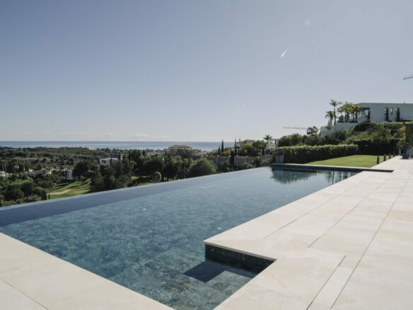 For sale – Modern 6B villa – Sea Views – Gated – Los Flamingos 🌊✨