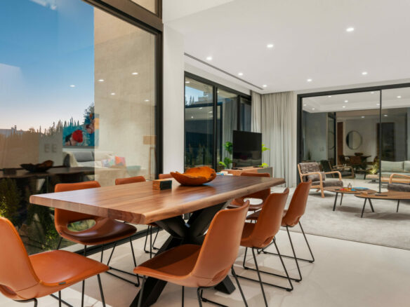 SOLD – Benahavís – Modern 4B Villa 🏔️✨ Gated – Seaviews