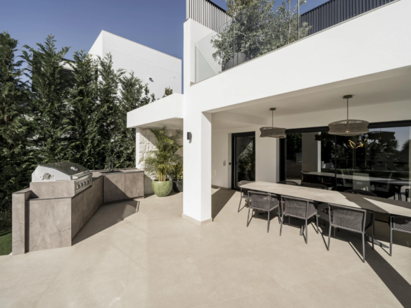 🌴 For Sale | Five Bedroom Villa with Sea Views in Nagüeles 🌊