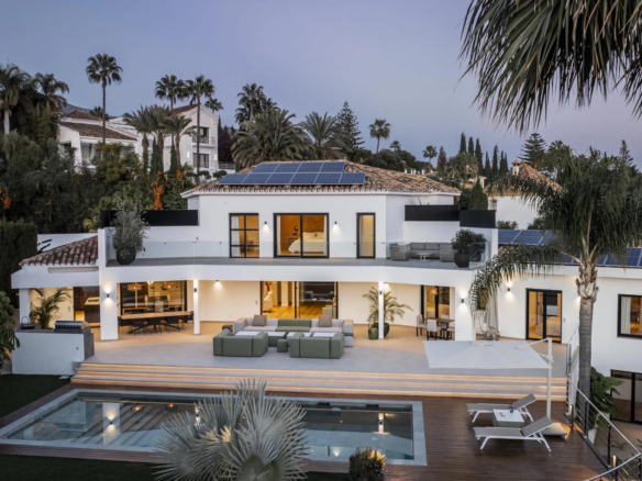 🌴 For Sale | Five Bedroom Villa with Sea Views in Nagüeles 🌊