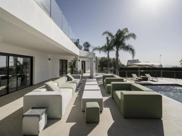 🌴 For Sale | Five Bedroom Villa with Sea Views in Nagüeles 🌊