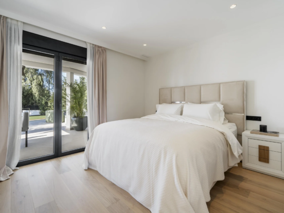 🌴 For Sale | Five Bedroom Villa with Sea Views in Nagüeles 🌊