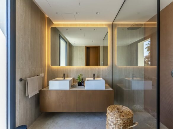For Sale — Luxury 6B Villa in El Rosario 🌟 Turnkey