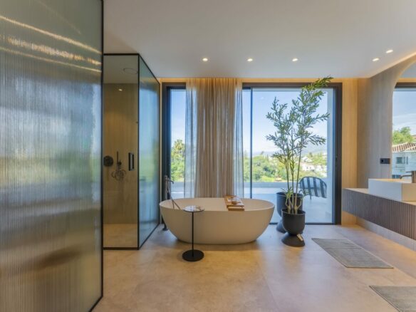 For Sale — Luxury 6B Villa in El Rosario 🌟 Turnkey