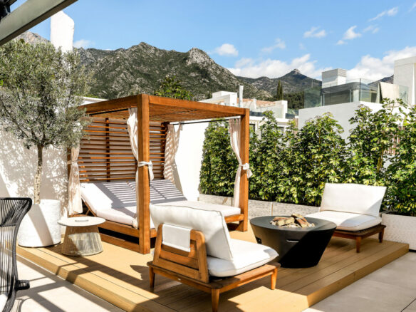 Refined Architectural Luxury with Panoramic Sea Views 🌅 in Sierra Blanca