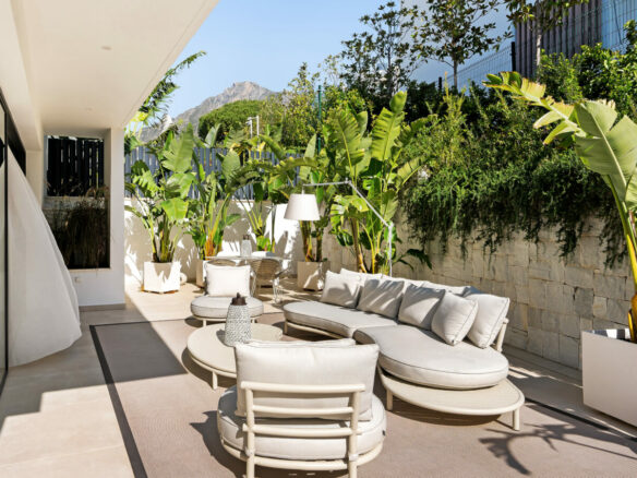 Refined Architectural Luxury with Panoramic Sea Views 🌅 in Sierra Blanca
