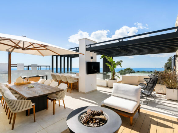 Refined Architectural Luxury with Panoramic Sea Views 🌅 in Sierra Blanca