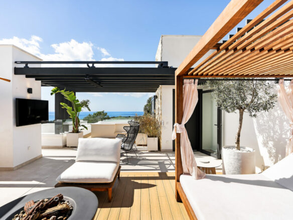 Refined Architectural Luxury with Panoramic Sea Views 🌅 in Sierra Blanca