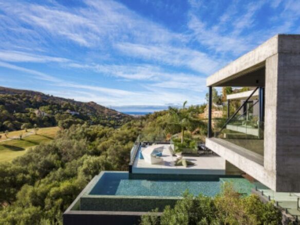 For sale 🏡 Contemporary Villa – Turnkey 🏌️‍♂️ Marbella Club Golf Resort 🌿 Gated