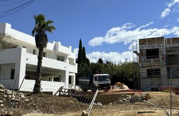 FOR SALE | 2 Exclusive Villas in Marbella Hillside  🏡🌄 🏗️ Ready by End of 2025 📅