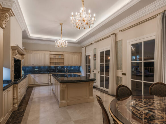 Reduced 🌟 For Sale: Luxury Neoclassical Estate with Breathtaking Sea Views in Sierra Blanca 🏛️🌊
