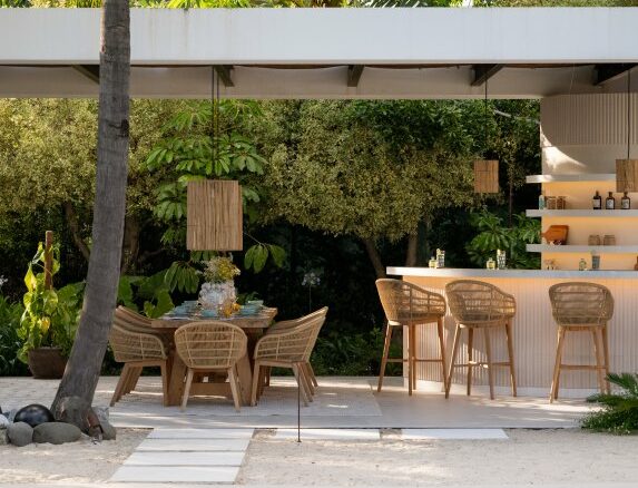 🔥 For Sale | 🌴 Turnkey 6-Bedroom Quality Mansion with Beach Club in Nueva Andalucía, Marbella 🏡🌟