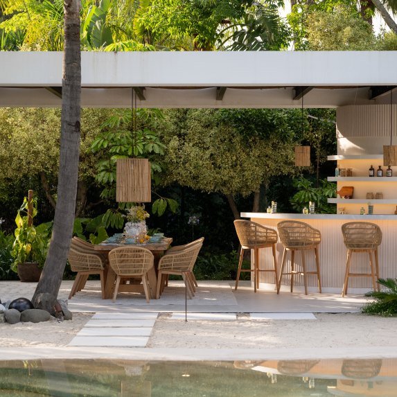 🔥 For Sale | 🌴 Turnkey 6-Bedroom Quality Mansion with Beach Club in Nueva Andalucía, Marbella 🏡🌟