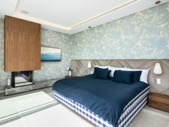 🌟 For Sale – El Madroñal Modern 8B Turnkey Villa 🌟 Sea views – Gated 