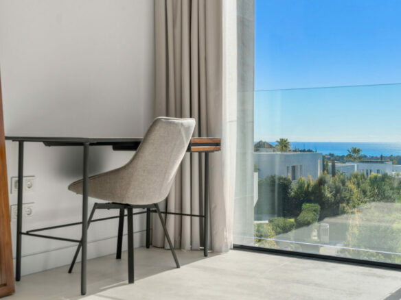 SOLD – Benahavís – Modern 4B Villa 🏔️✨ Gated – Seaviews