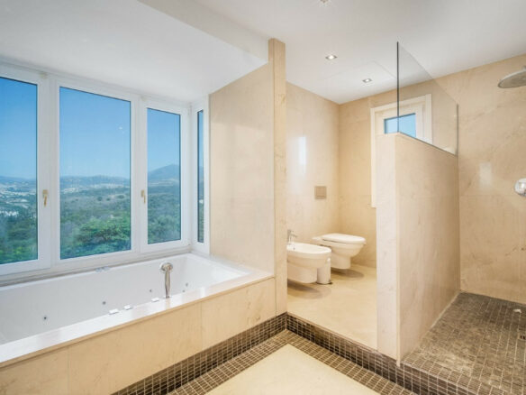 For Sale: Modern 6B Villa in gated Community 🏡✨ – Marbella – Golden Mile 