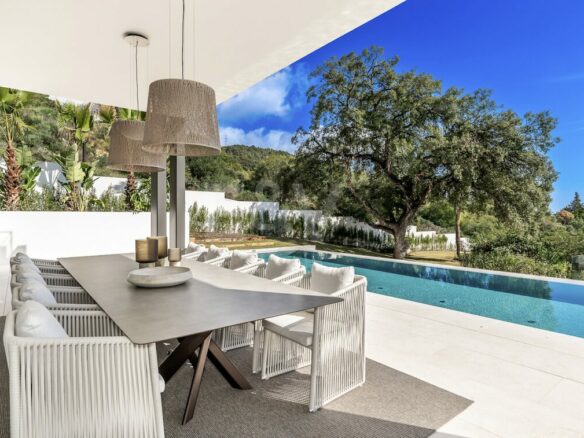For sale 💎 Modern Turnkey Villa  – Cascada de Camoján, Marbella Golden Mile – Gated – Sea views ✨🌴🌅