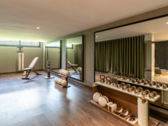 For Sale: Designer Villa in – Los Olivos del Paraíso, Estepona East 🌟