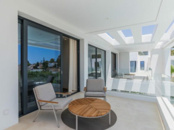 For Sale: Designer Villa in – Los Olivos del Paraíso, Estepona East 🌟