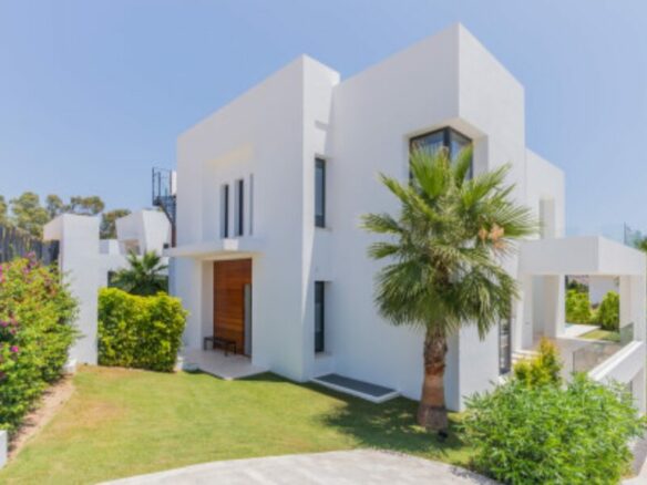 For Sale: Designer Villa in – Los Olivos del Paraíso, Estepona East 🌟