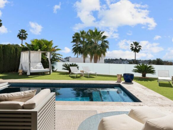 For sale 🌴 – EXQUISITE MODERN VILLA IN GATED COMMUNITY WITH PANORAMIC SEA VIEWS 🌊🌴