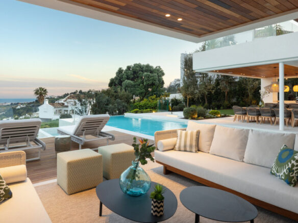 For sale 🌟 La Quinta – Contemporary Villa with Incredible Views 🌊🏡