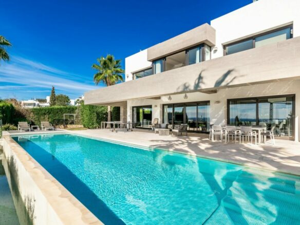 For sale 🌴 Modern 9B Villa –  Los Flamingos Golf, Benahavis💎🏌️‍♂️