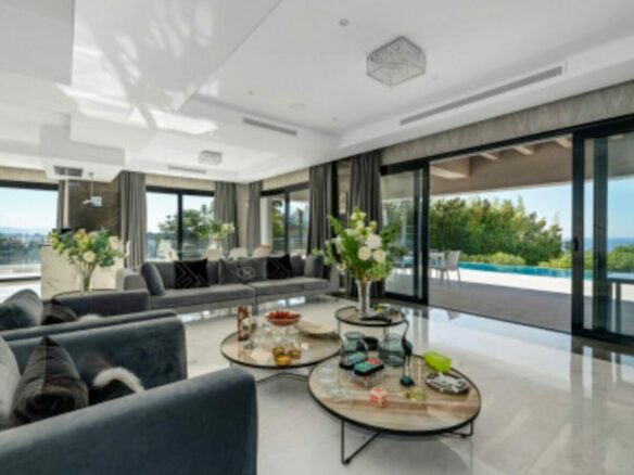 For sale 🌴 Modern 9B Villa –  Los Flamingos Golf, Benahavis💎🏌️‍♂️