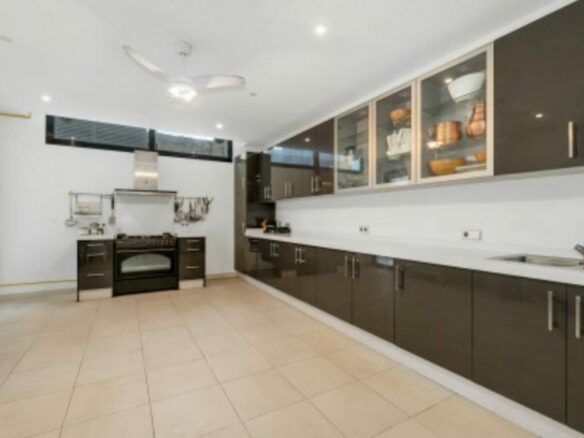 For sale 🌴 Modern 9B Villa –  Los Flamingos Golf, Benahavis💎🏌️‍♂️